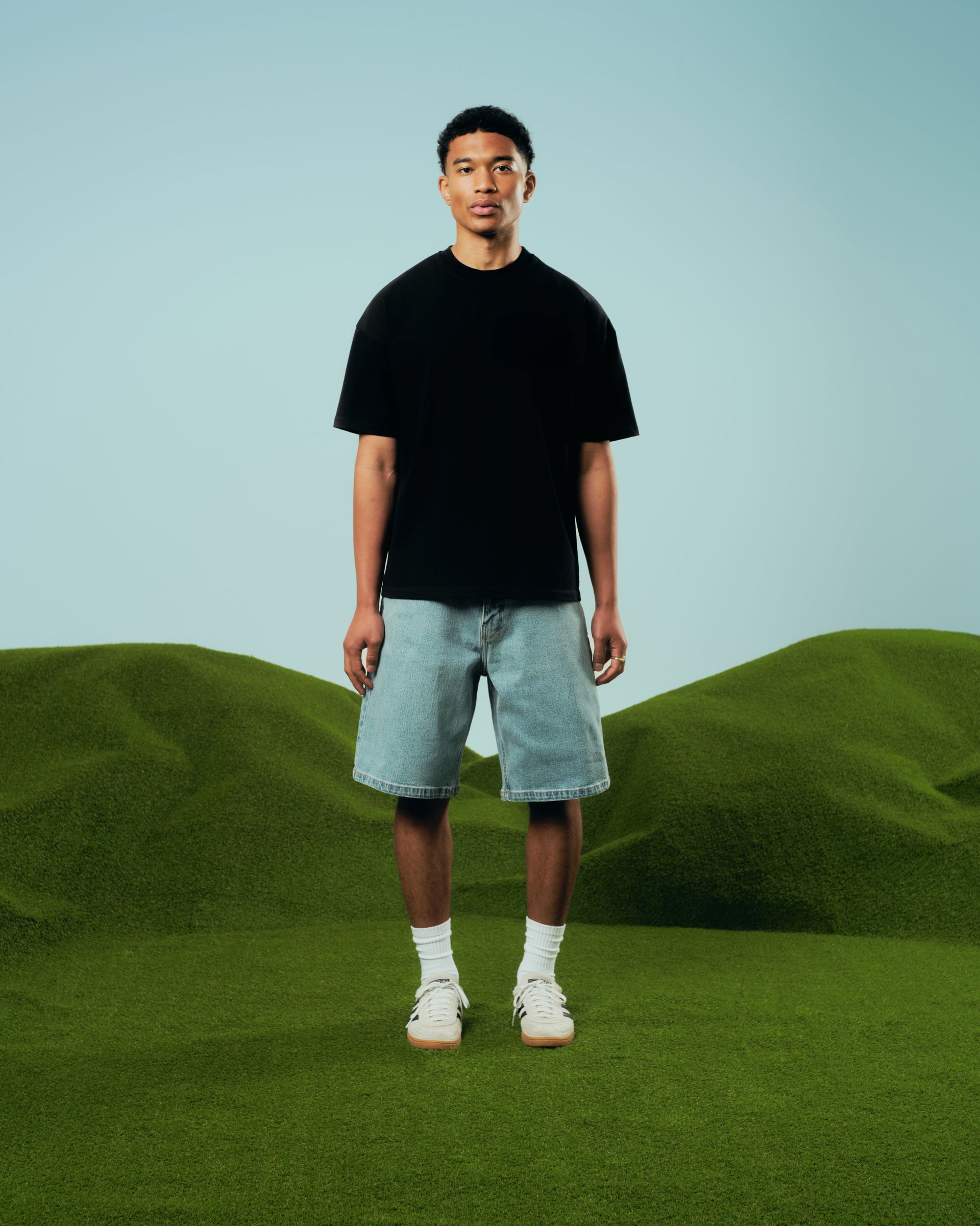 Blank T-Shirt / Black