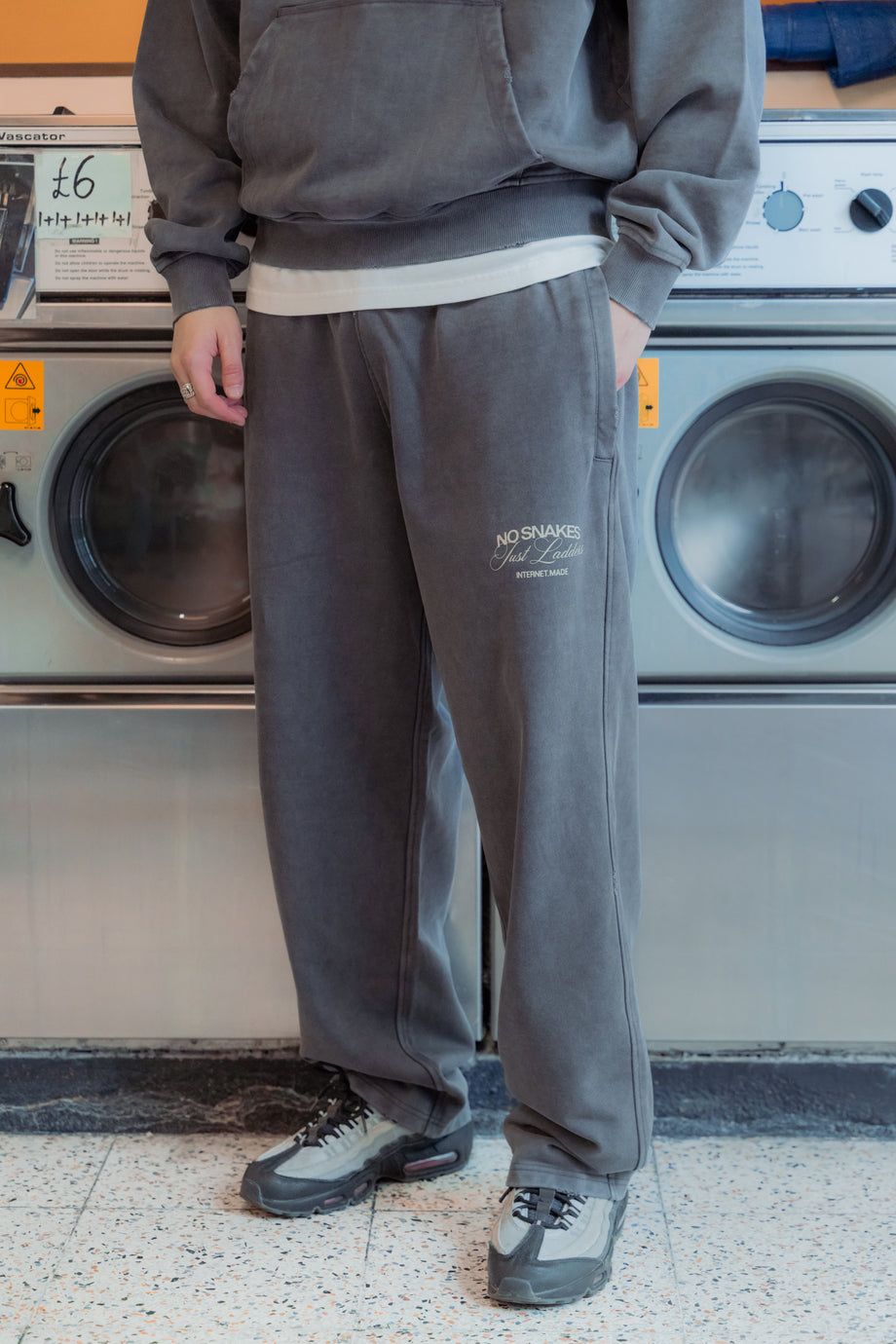 No Snakes Ouroboros Sweatpants / Washed Slate