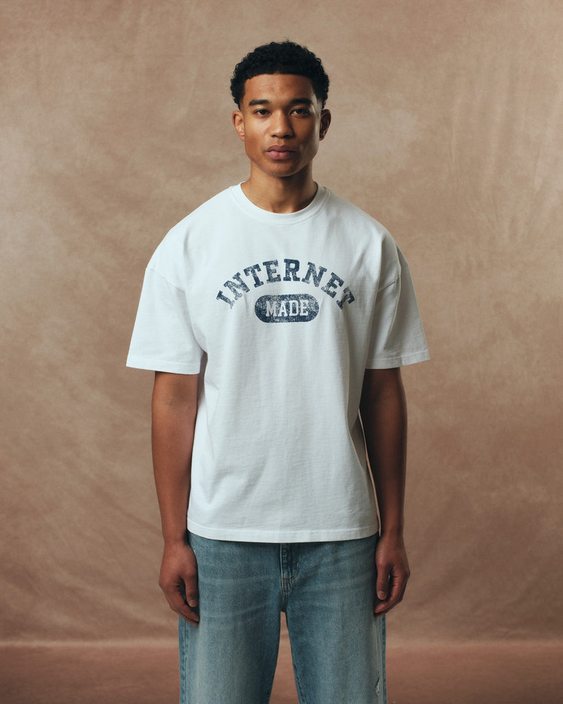 College T-Shirt / White
