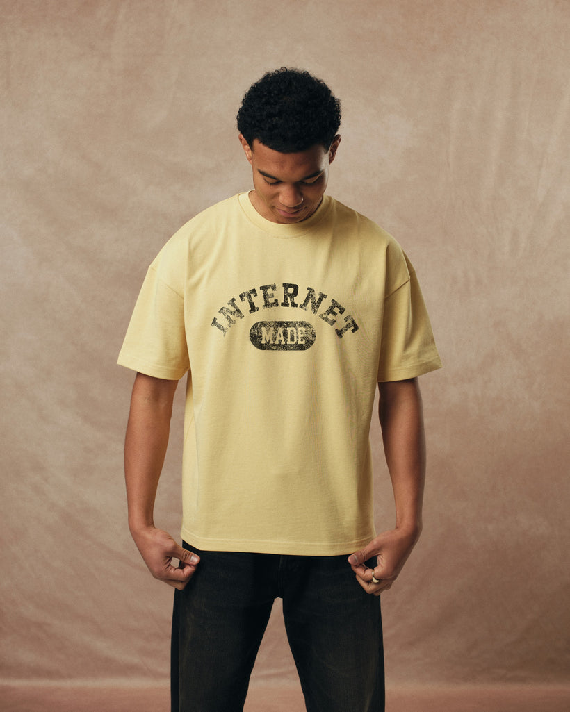 College T-Shirt / Yellow